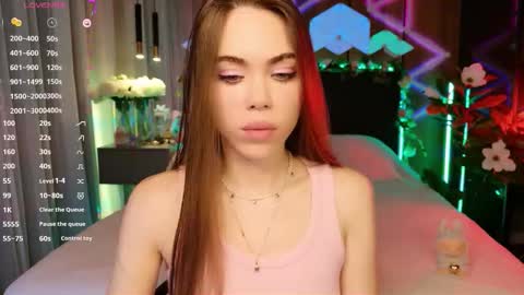 Snapshot of lucifiella chatting on 11.01.25 MimiFors online show from 11.01.25