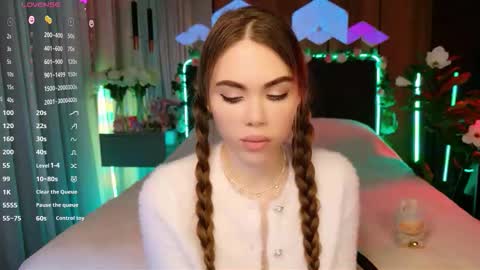 Snapshot of lucifiella chatting on 11.17.25 MimiFors online show from 11.17.25