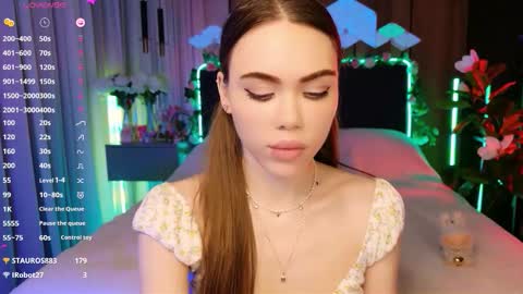 Snapshot of lucifiella chatting on 11.20.25 MimiFors online show from 11.20.25