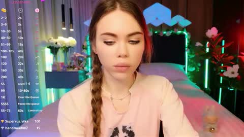 Snapshot of lucifiella chatting on 11.24.25 MimiFors online show from 11.24.25