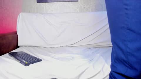 Leo online show from 03.08.25