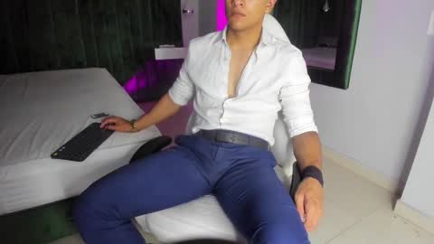 Leo online show from 10.17.25