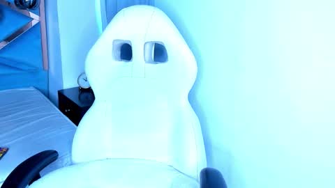 Leo online show from 11.25.25