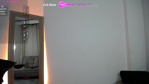 Snapshot of luciiana_lol chatting on 11.20.25 luciiana online show from 11.20.25