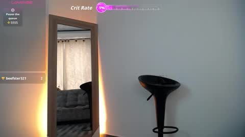 Snapshot of luciiana_lol chatting on 12.14.25 luciiana online show from 12.14.25