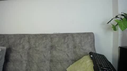 Snapshot of luciiana_lol chatting on 05.04.26 luciiana online show from 05.04.26