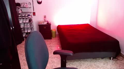 luciifer_hills online show from 12.04.24