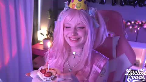 Lucy UwU online show from 07.30.26