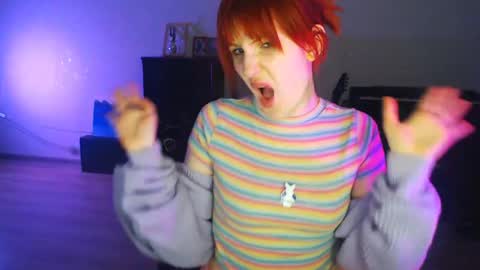 Snapshot of lucindaschaible chatting on 04.19.26 Lexa online show from 04.19.26