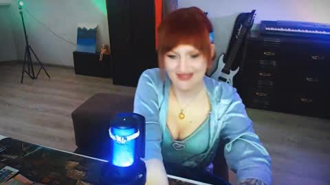 Snapshot of lucindaschaible chatting on 04.24.26 Lexa online show from 04.24.26