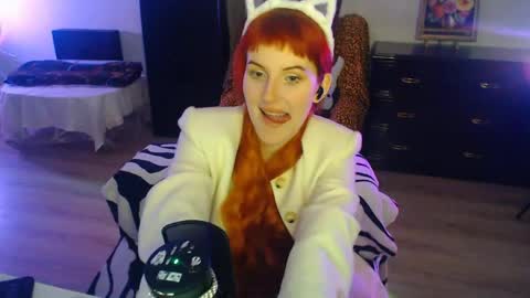 Snapshot of lucindaschaible chatting on 05.17.26 Lexa online show from 05.17.26