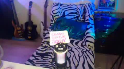 Snapshot of lucindaschaible chatting on 05.23.26 Lexa online show from 05.23.26
