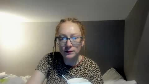 lucky_licky20 online show from 03.18.26