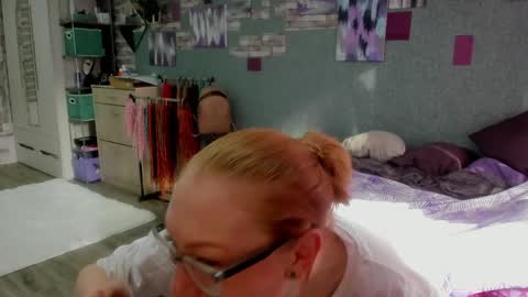 lucky_licky20 online show from 04.27.26