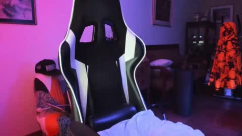 Snapshot of luckydrakex chatting on 12.21.24 Lucky online show from 12.21.24