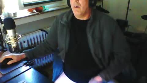        call me  Stefan online show from 08.02.26