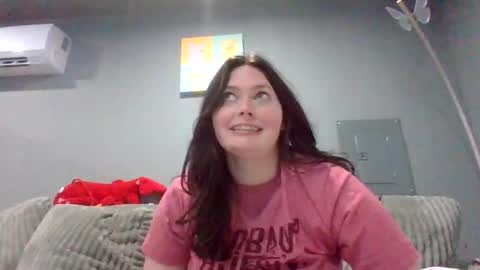luckygirl96 online show from 10.19.25