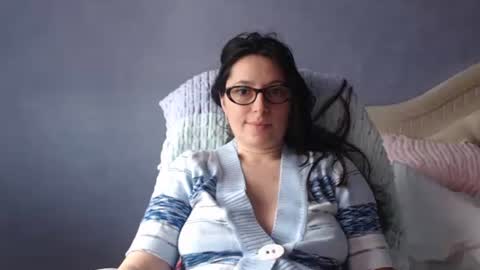 Snapshot of luckylinda23 chatting on 03.21.26 luckylinda23 online show from 03.21.26