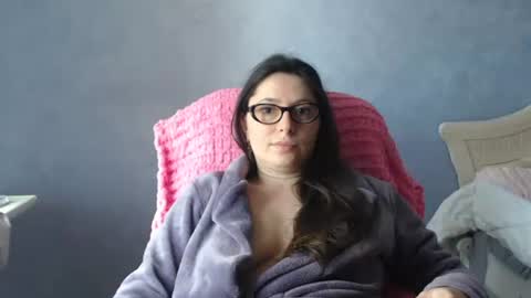 Snapshot of luckylinda23 chatting on 04.16.26 luckylinda23 online show from 04.16.26