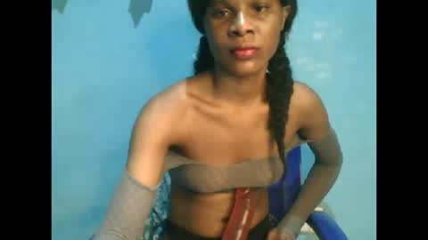 Snapshot of luckymadequeen chatting on 09.30.25 Gloria online show from 09.30.25