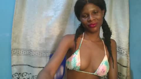 Snapshot of luckymadequeen chatting on 12.13.25 Gloria online show from 12.13.25