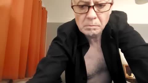 luckypuppy222 online show from 01.18.26