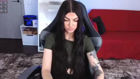 Snapshot of luckyrebel_ chatting on 07.11.26 Monika online show from 07.11.26