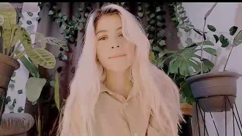 luckysapphire777 online show from 10.26.25