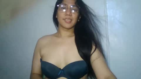 Snapshot of luckyts_cumx chatting on 05.17.26 luckyts_cumx online show from 05.17.26