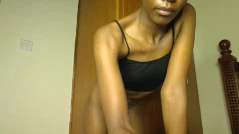 Snapshot of luckyy003 chatting on 04.09.26 brielle online show from 04.09.26