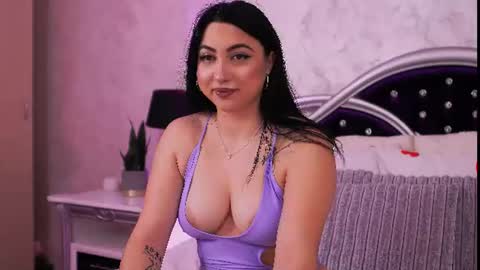Mia online show from 07.17.26