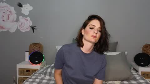 Lucy online show from 04.04.26