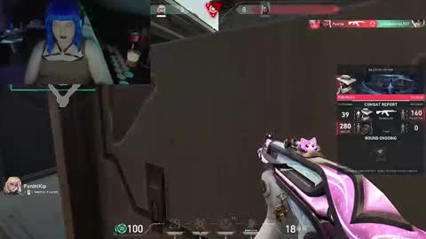 Snapshot of lucy43333 chatting on 11.29.25 lucy43333 online show from 11.29.25