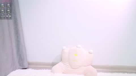 Snapshot of lucy741540 chatting on 11.24.25 lucy741540 online show from 11.24.25