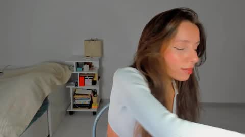 lucy__ray online show from 02.05.26