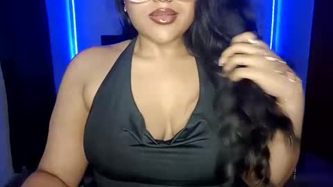 Snapshot of lucy_kanne chatting on 12.01.25 Lucy online show from 12.01.25