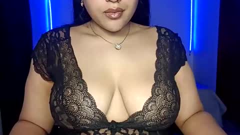 Snapshot of lucy_kanne chatting on 12.15.25 Lucy online show from 12.15.25