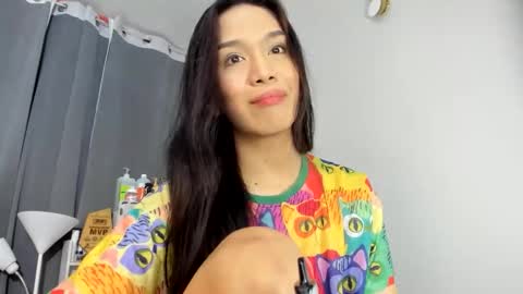 lucy_shane online show from 11.25.25