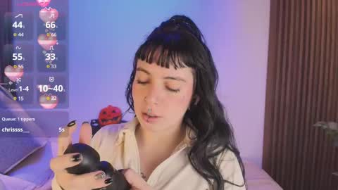 Sofia  online show from 10.14.25