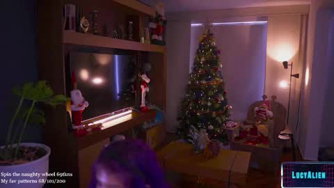 Snapshot of lucyallenx chatting on 01.05.26 Lucy Alien online show from 01.05.26