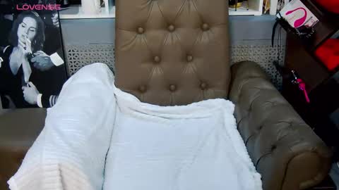 LucyBelli online show from 09.22.25