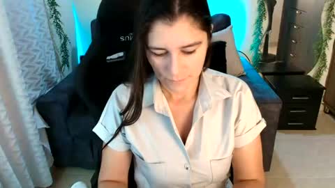 Snapshot of lucyli_ chatting on 07.15.26 LUCY online show from 07.15.26