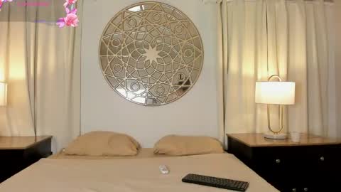 Snapshot of lucylovelyy1 chatting on 04.06.26 Lucy online show from 04.06.26