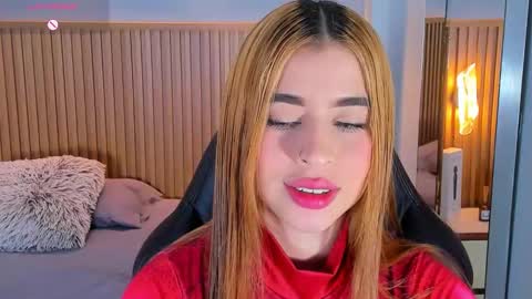 L U C Y  online show from 10.10.25