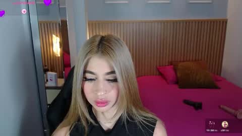 L U C Y  online show from 11.08.25