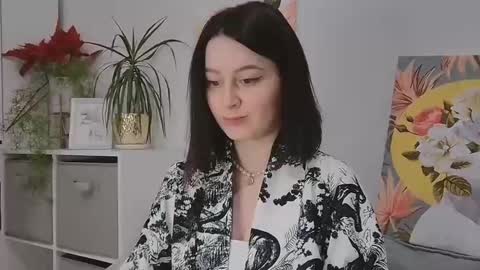 Lucy online show from 01.02.25