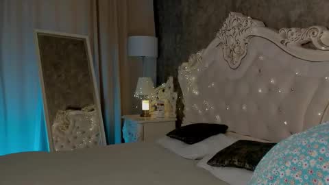 Lucy online show from 10.05.25