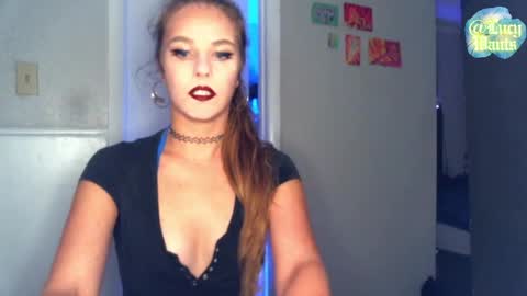 Snapshot of lucywants chatting on 07.18.26 Goddess Lucy lucywants online show from 07.18.26