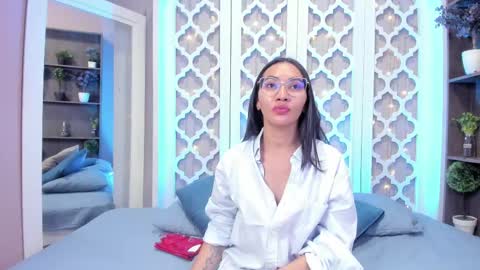 Lucy Liiu online show from 03.03.25