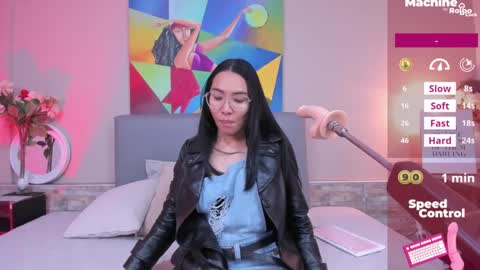 Lucy Liiu online show from 09.23.25